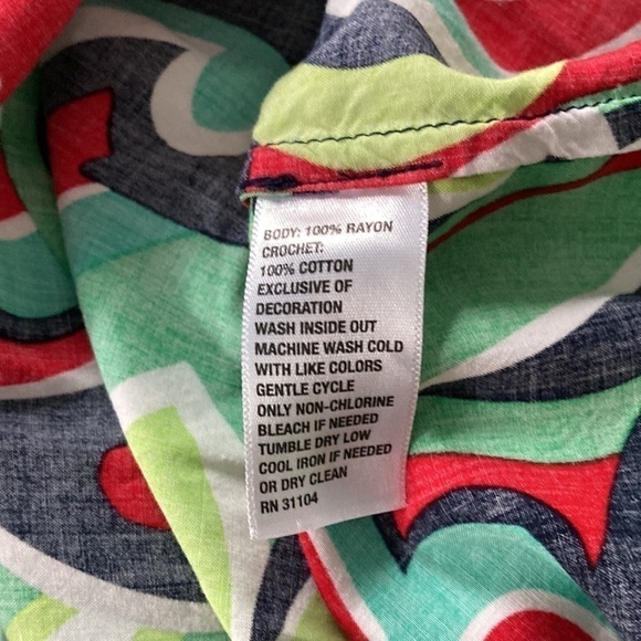 Crown & Ivy -Small - Tunic with Lace Inlay - Picture 8 of 8